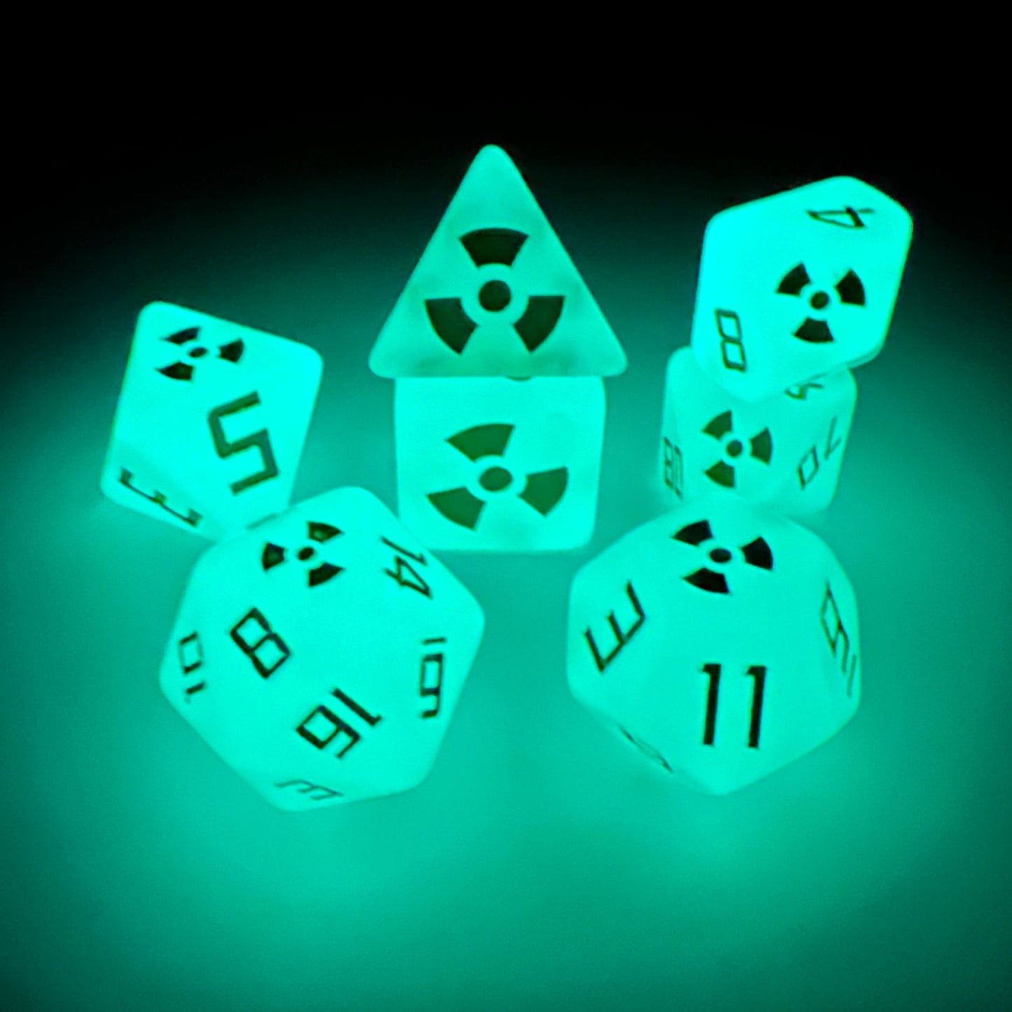 Advent-ure Calendar® 17: Atomic Age - Radioactive (glow)